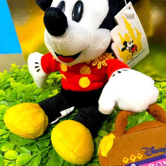 DISNEY EXCLUSIVE NWT 1990s CORONADO SPRINGS RESORT BELLHOP MICKEY BEAN BAG PLUSH - Picture 11 of 14